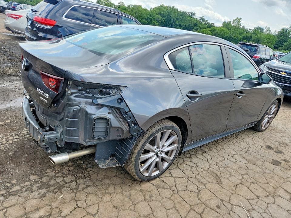 2021 MAZDA 3 SELECT 3