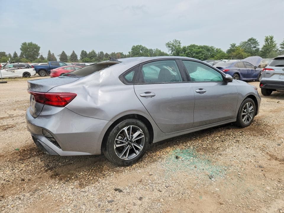 2023 KIA FORTE LXS 3