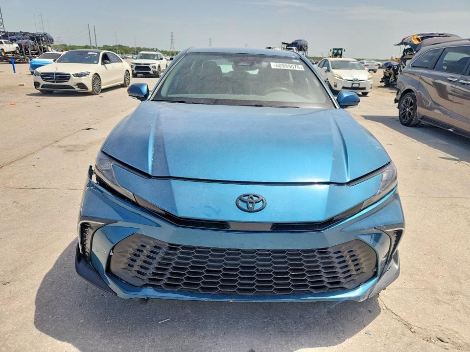 2025 TOYOTA CAMRY SE 5