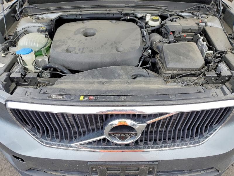2019 VOLVO XC40 T5 MOMENTUM 11