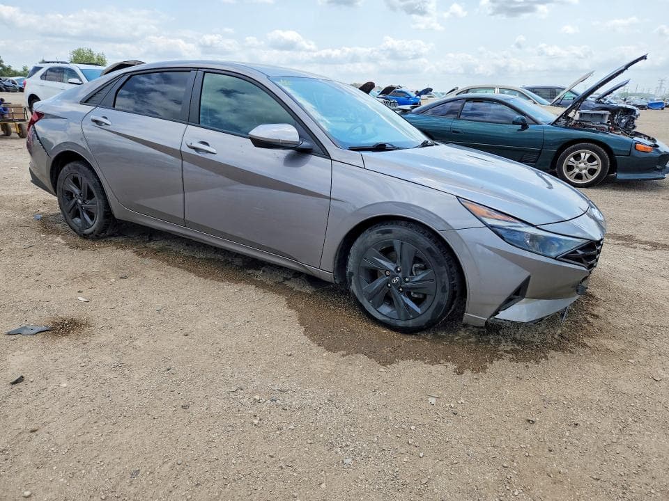 2021 HYUNDAI ELANTRA SEL 4