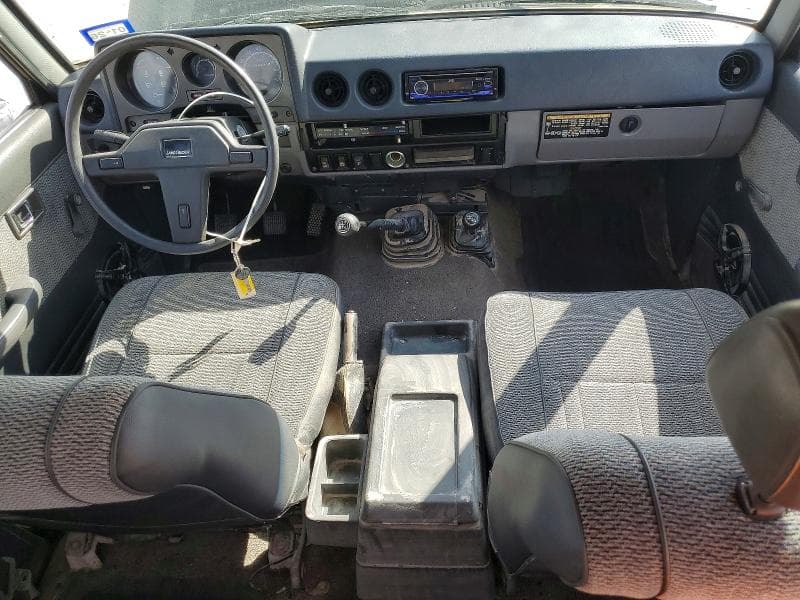 1985 TOYOTA LAND CRUISER FJ60 8