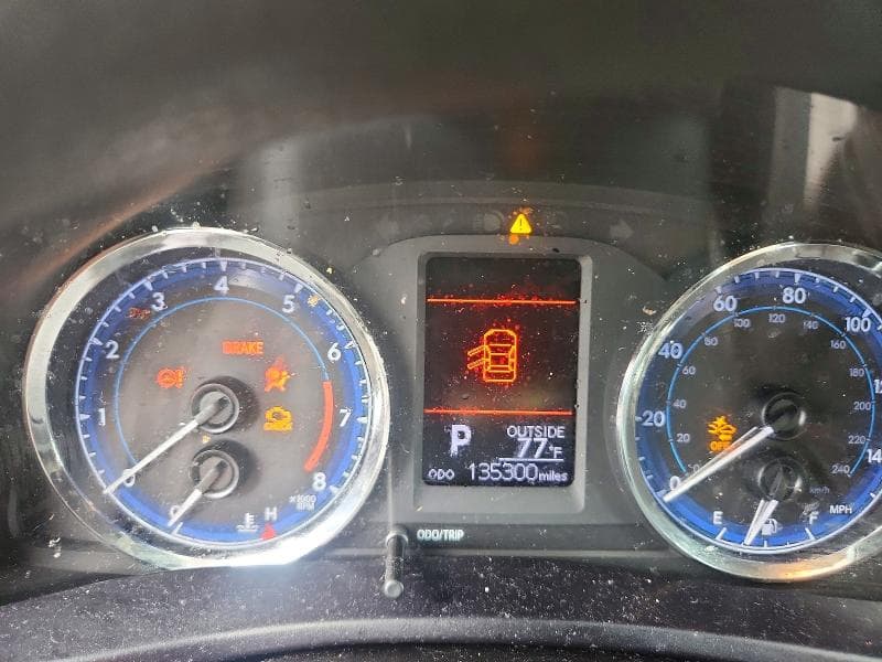 2019 TOYOTA COROLLA LE 9