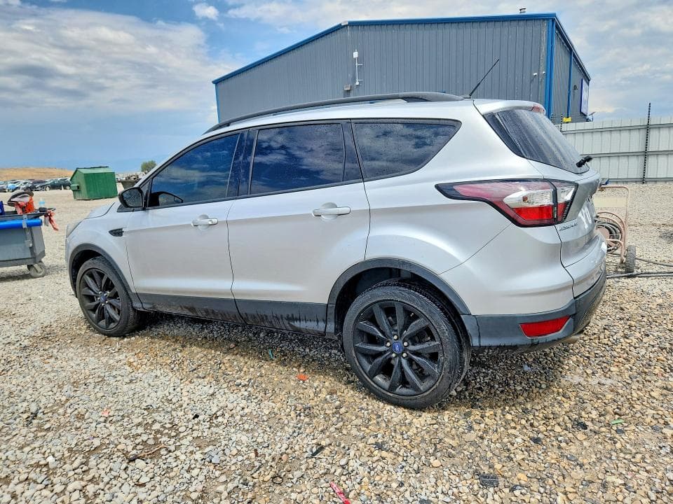 2017 FORD ESCAPE SE 2