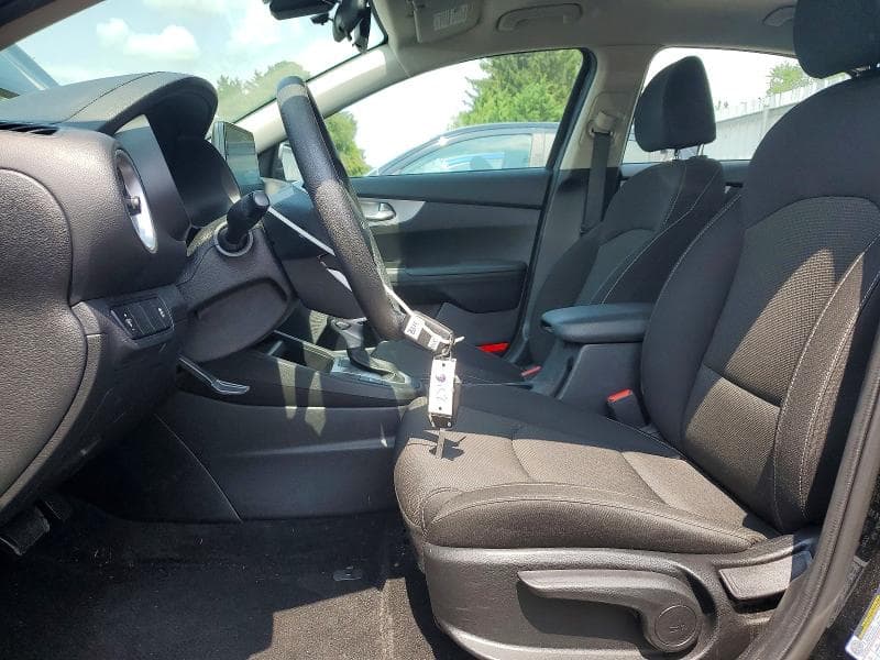 2023 KIA FORTE LX 7