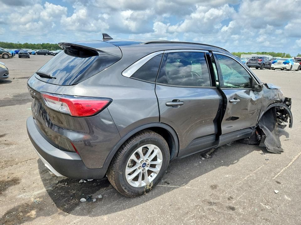 2020 FORD ESCAPE SE 3