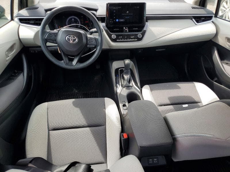 2026 TOYOTA COROLLA LE 8
