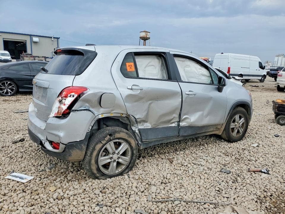 2021 CHEVROLET TRAX LS 3