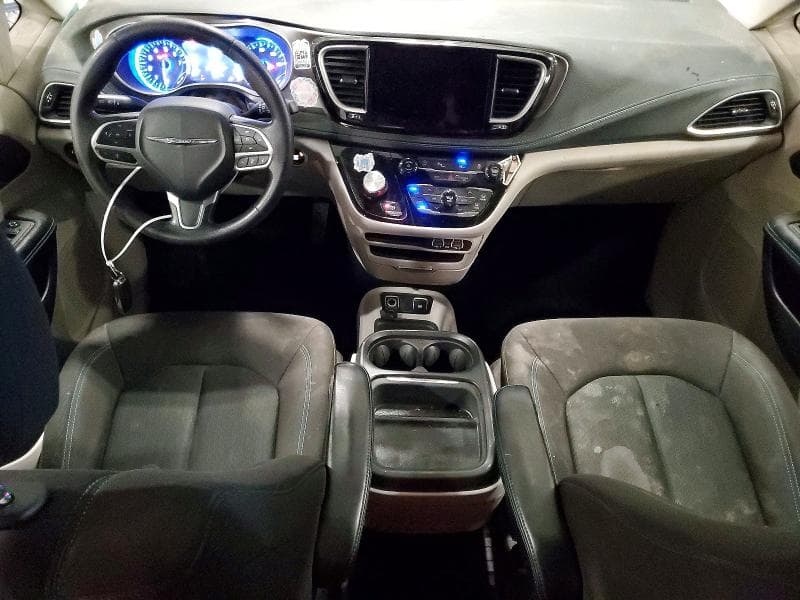 2021 CHRYSLER PACIFICA TOURING 8