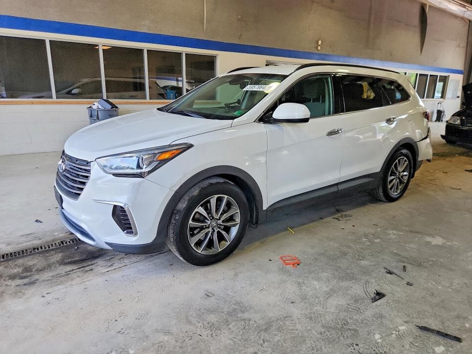 2018 HYUNDAI SANTA FE SE