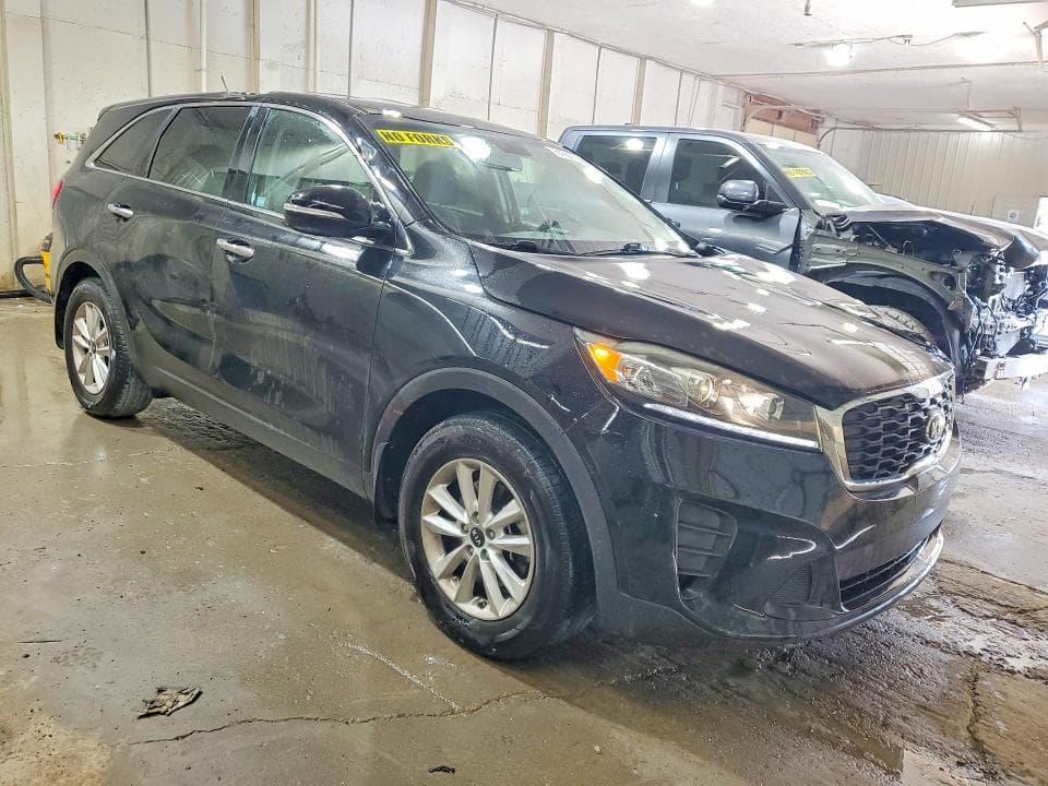 2019 KIA SORENTO L 4