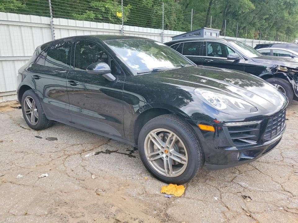 2017 PORSCHE MACAN 4