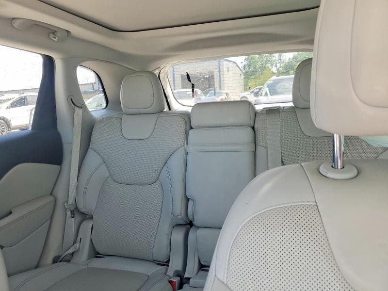 2019 JEEP CHEROKEE LIMITED 10