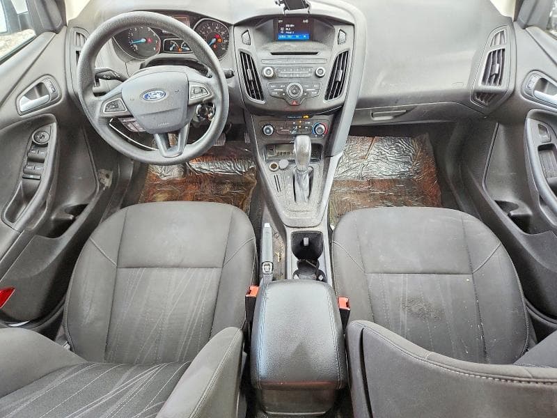 2017 FORD FOCUS SE 8