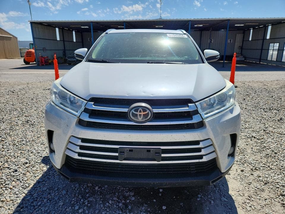 2018 TOYOTA HIGHLANDER XLE 5