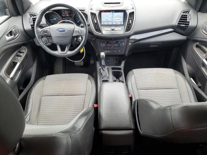 2017 FORD ESCAPE SE 8