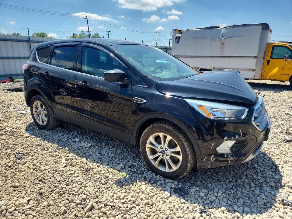 2017 FORD ESCAPE 4