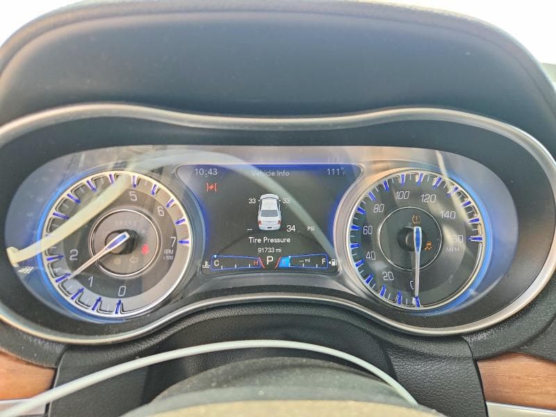 2018 CHRYSLER 300C 9