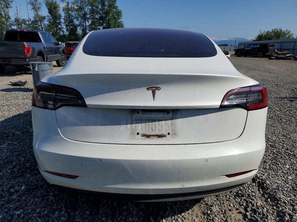 2018 TESLA MODEL 3 6