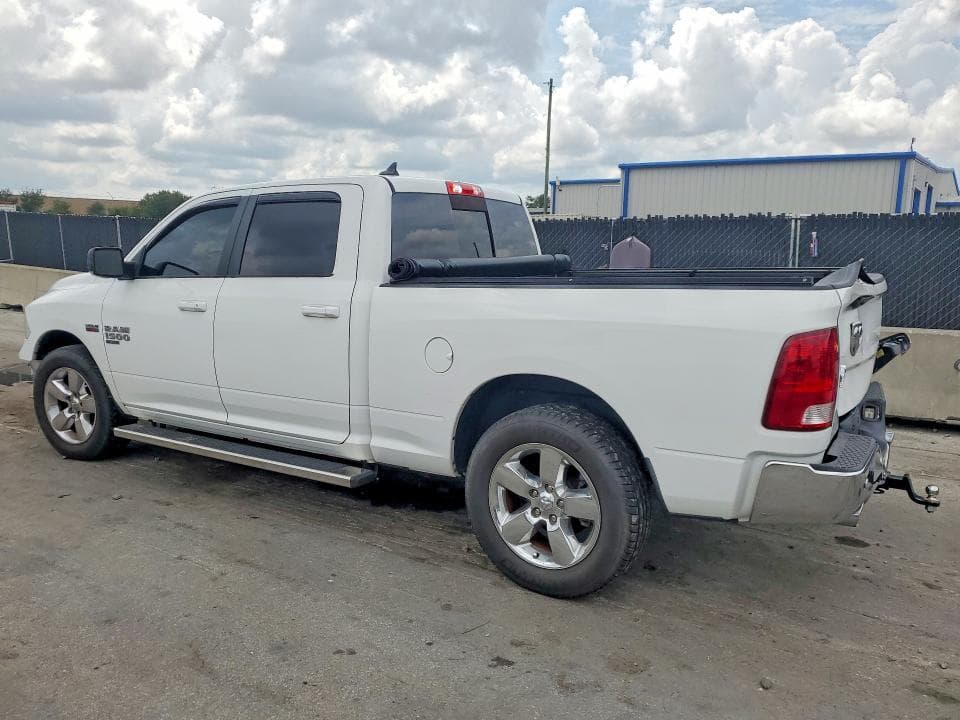2019 RAM 1500 CLASSIC SLT 2
