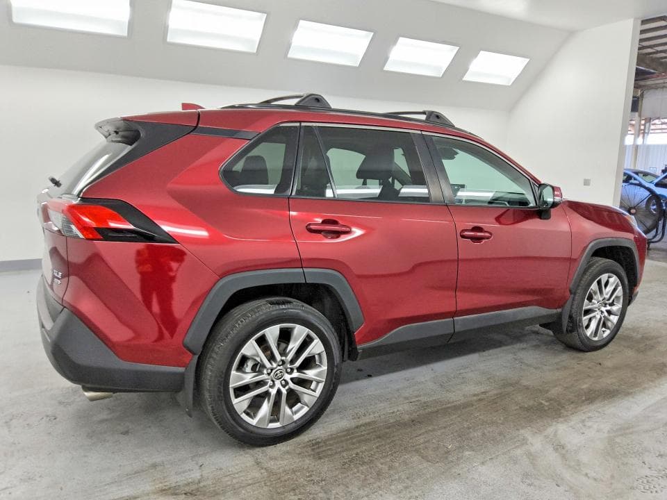 2022 TOYOTA RAV4 XLE PREMIUM 3