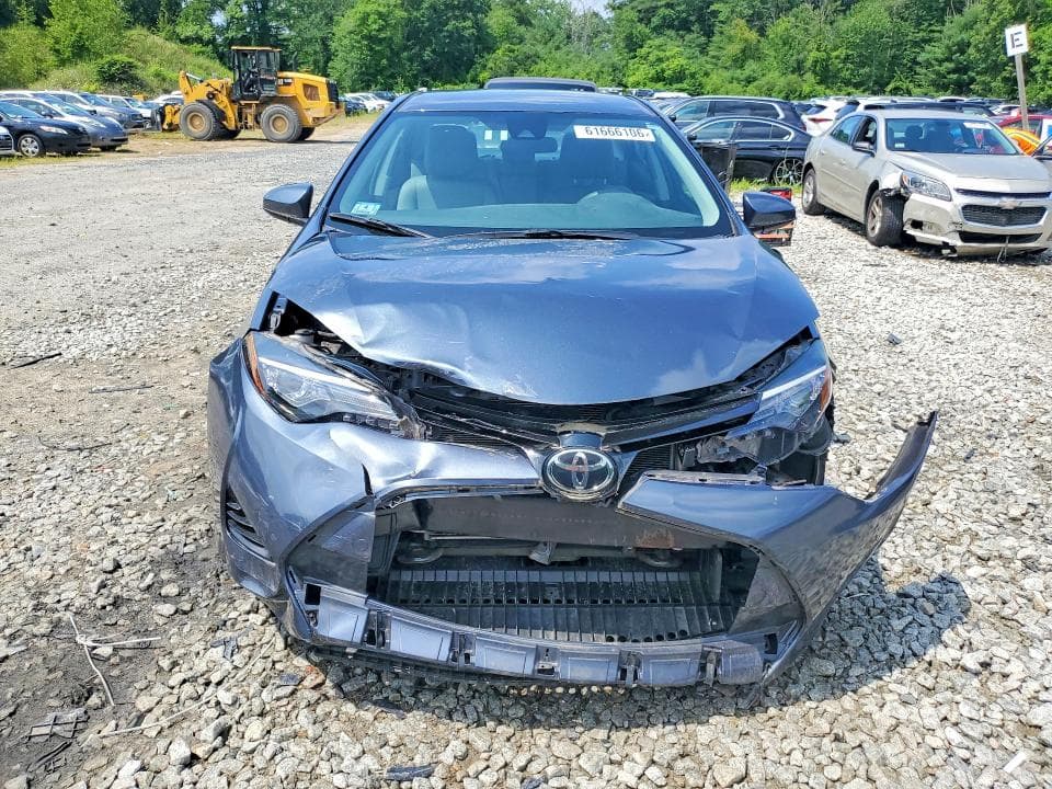 2017 TOYOTA COROLLA LE 5