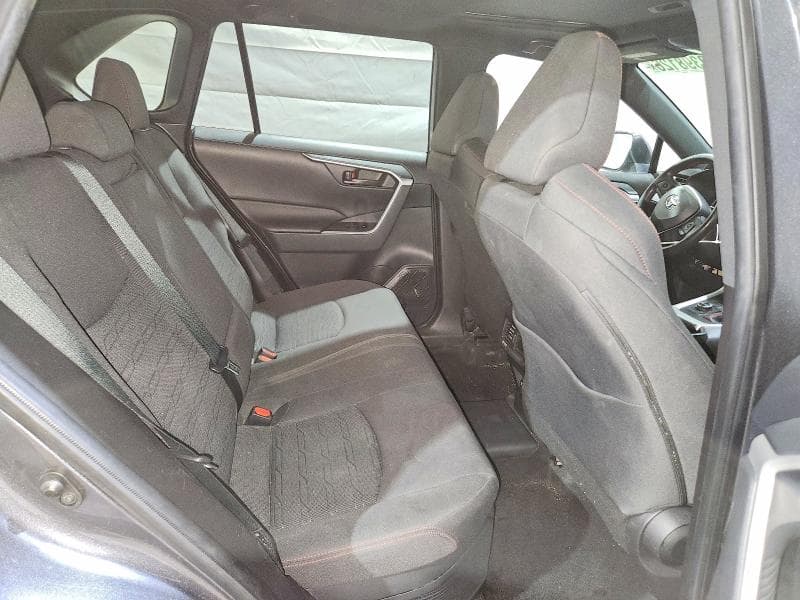 2021 TOYOTA RAV4 PRIME SE 11