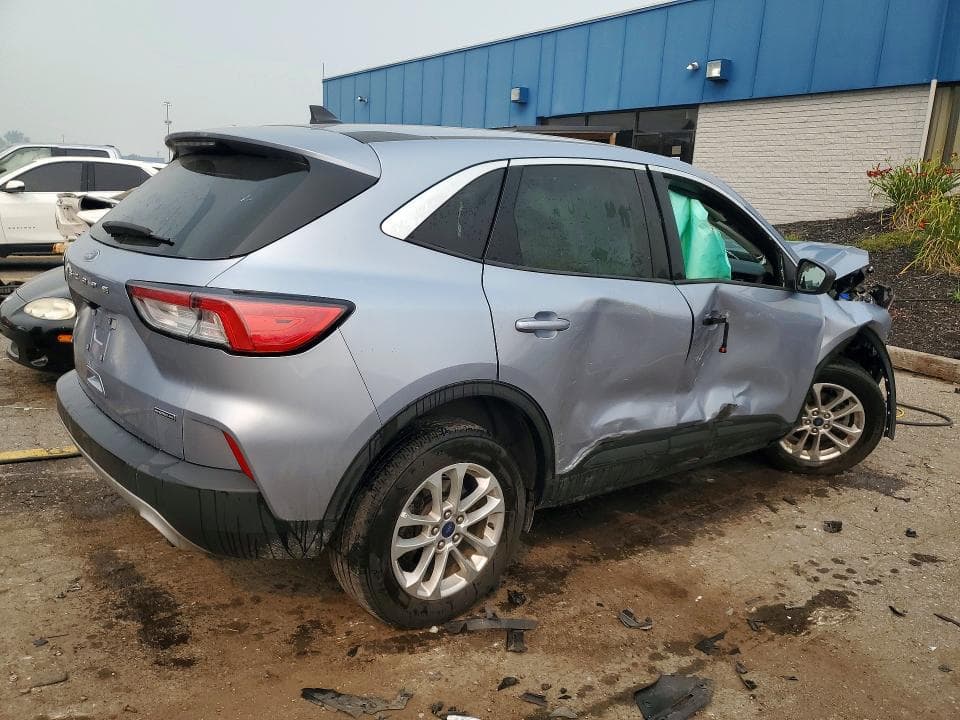 2022 FORD ESCAPE SE 3
