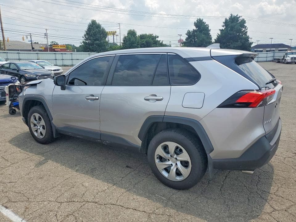 2022 TOYOTA RAV4 LE 2