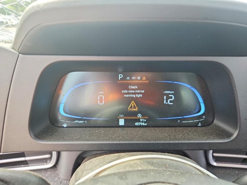 2025 HYUNDAI ELANTRA SE 9