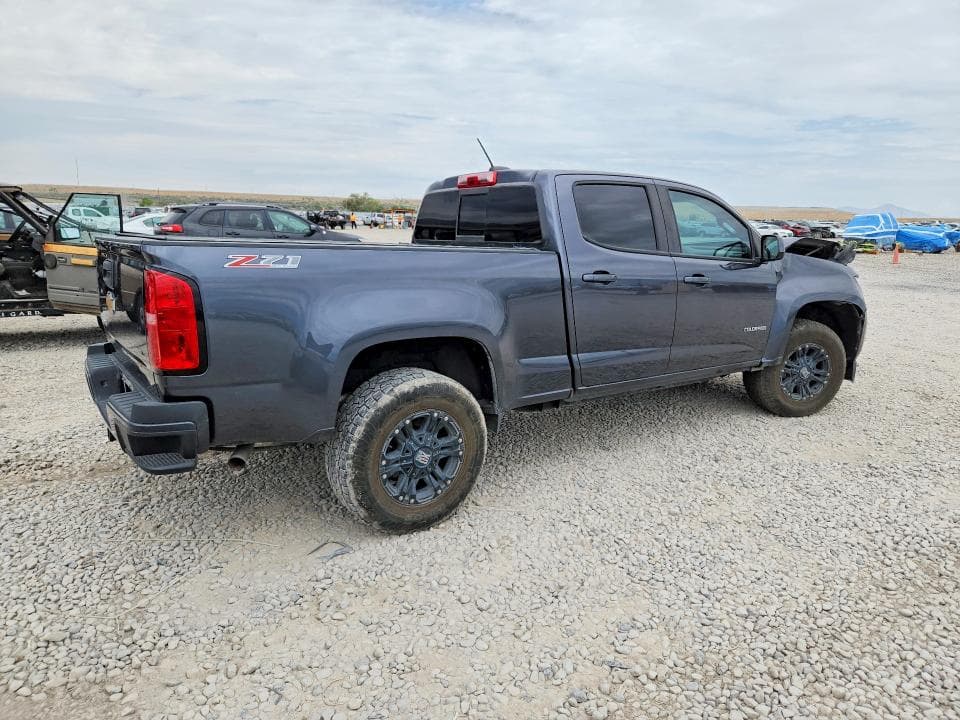 2017 CHEVROLET COLORADO Z71 3