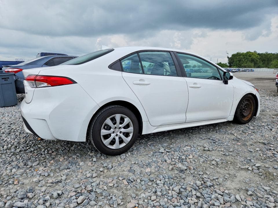 2022 TOYOTA COROLLA LE 3