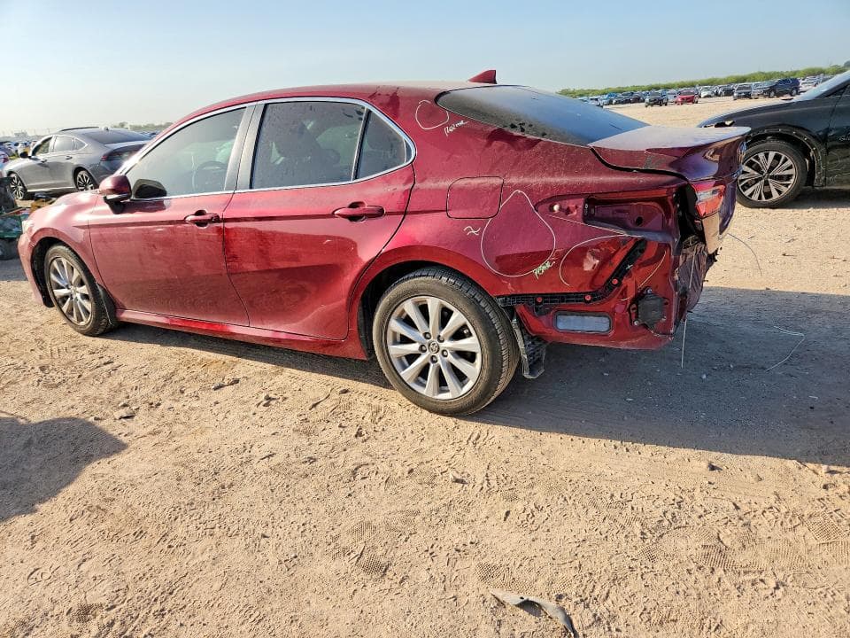 2020 TOYOTA CAMRY LE 2