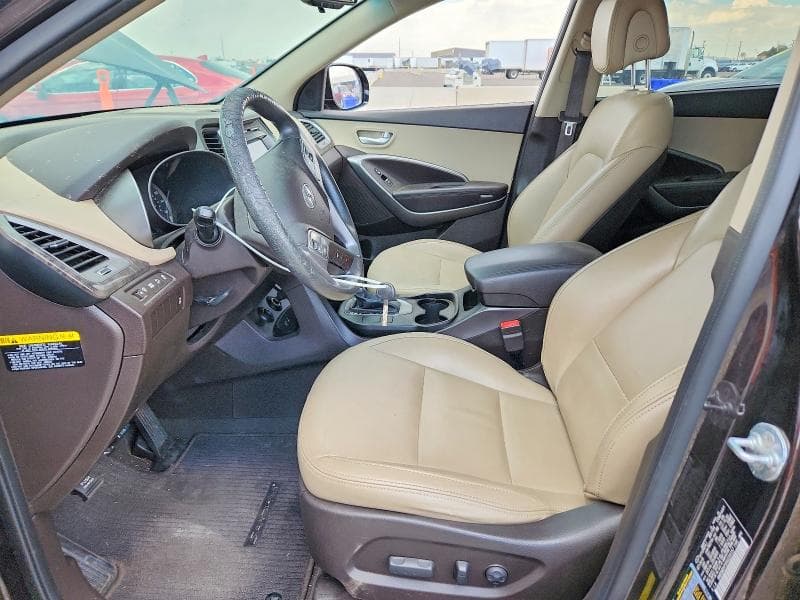 2017 HYUNDAI SANTA FE SE 7