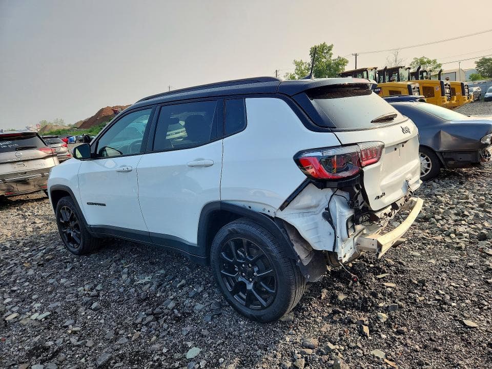 2022 JEEP COMPASS LATITUDE 2