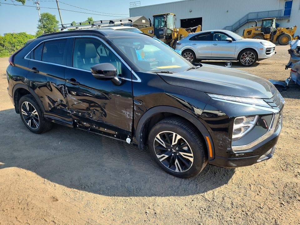 2025 MITSUBISHI ECLIPSE CROSS LE 4