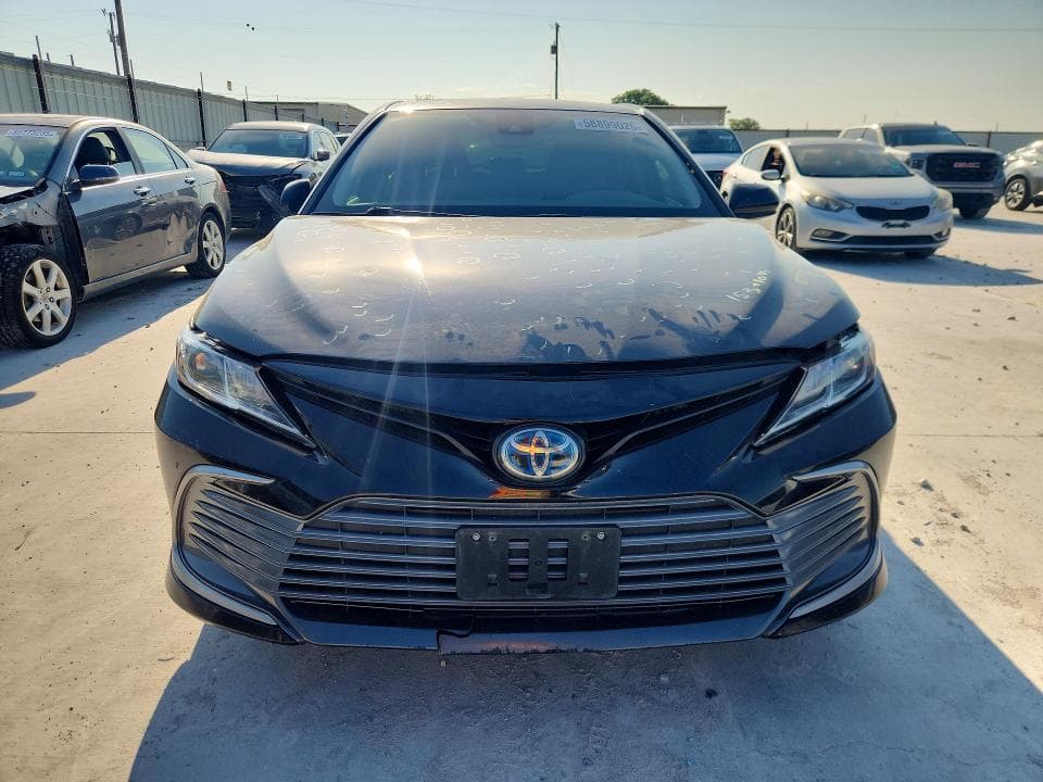 2022 TOYOTA CAMRY LE 5