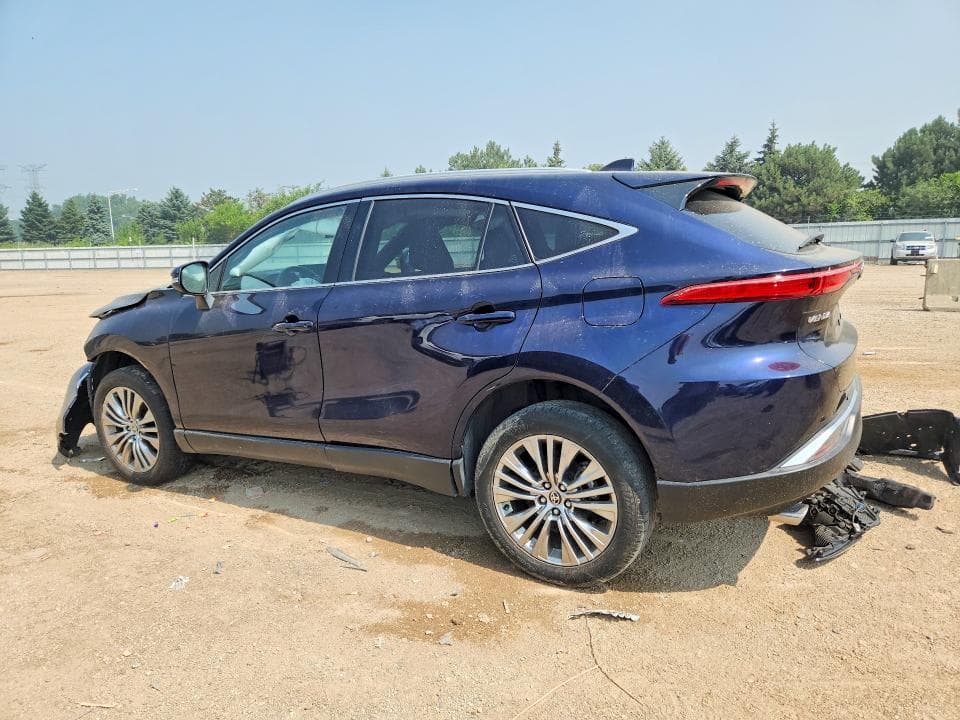 2023 TOYOTA VENZA XLE 2