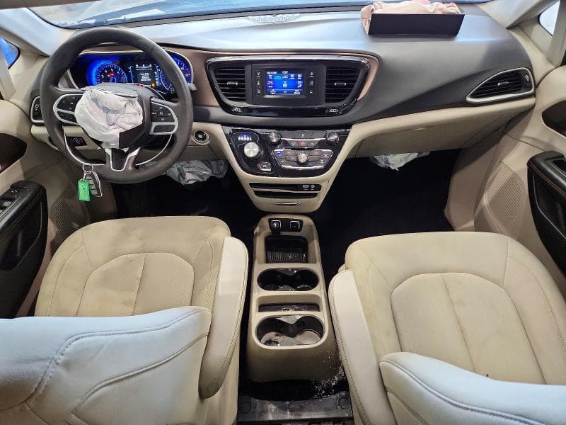 2017 CHRYSLER PACIFICA TOURING 8