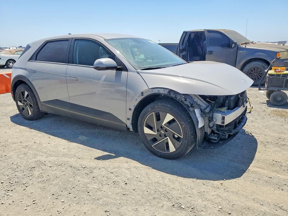 2025 HYUNDAI IONIQ 5 SE 4