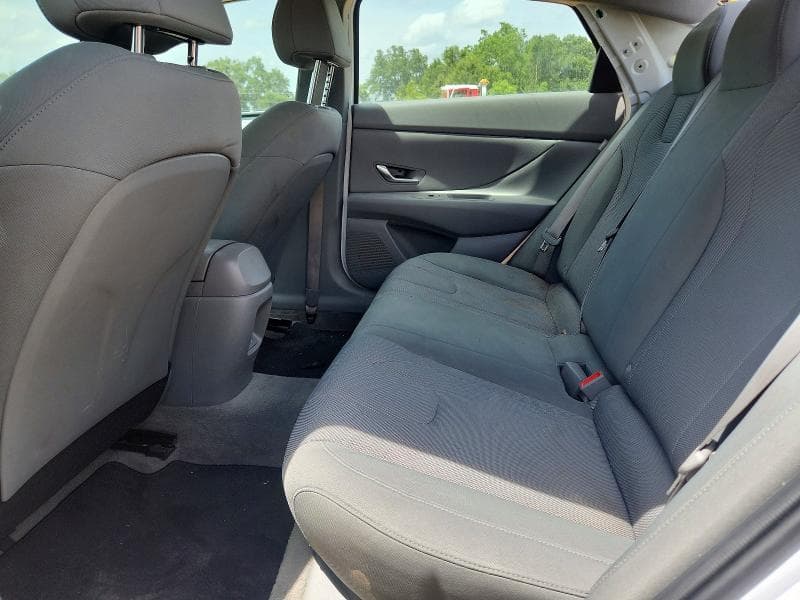 2024 HYUNDAI ELANTRA SE 10