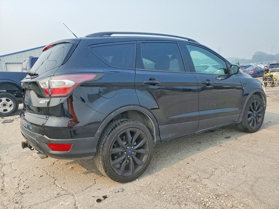 2017 FORD ESCAPE TITANIUM 3