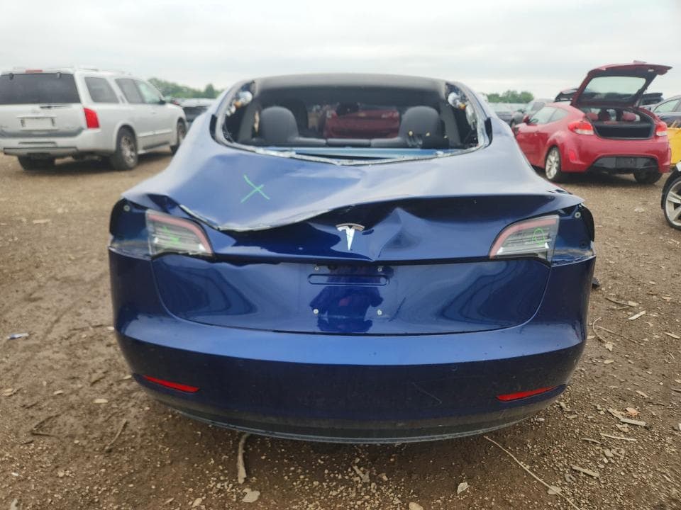 2018 TESLA MODEL 3 6