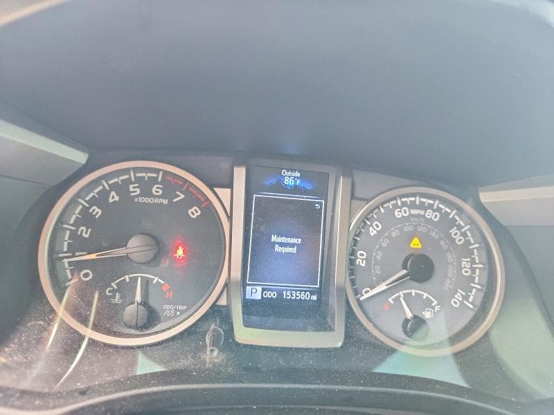 2020 TOYOTA TACOMA SR5 V6 9