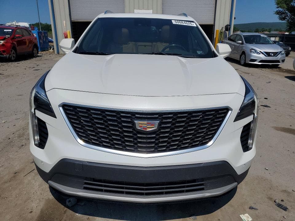 2019 CADILLAC XT4 5