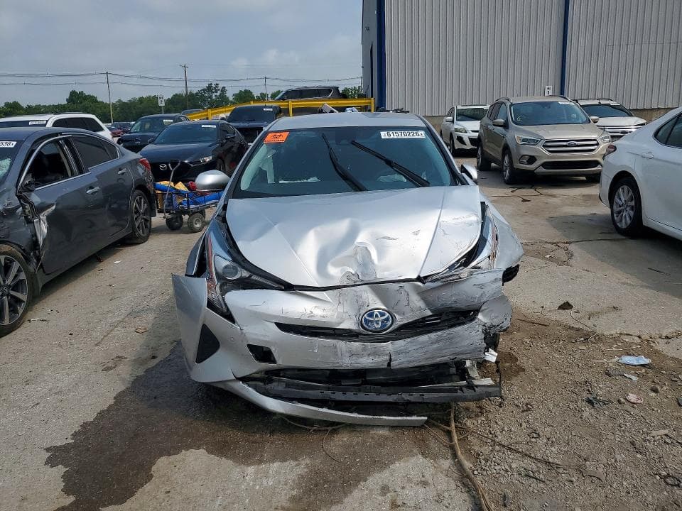 2018 TOYOTA PRIUS TWO 5