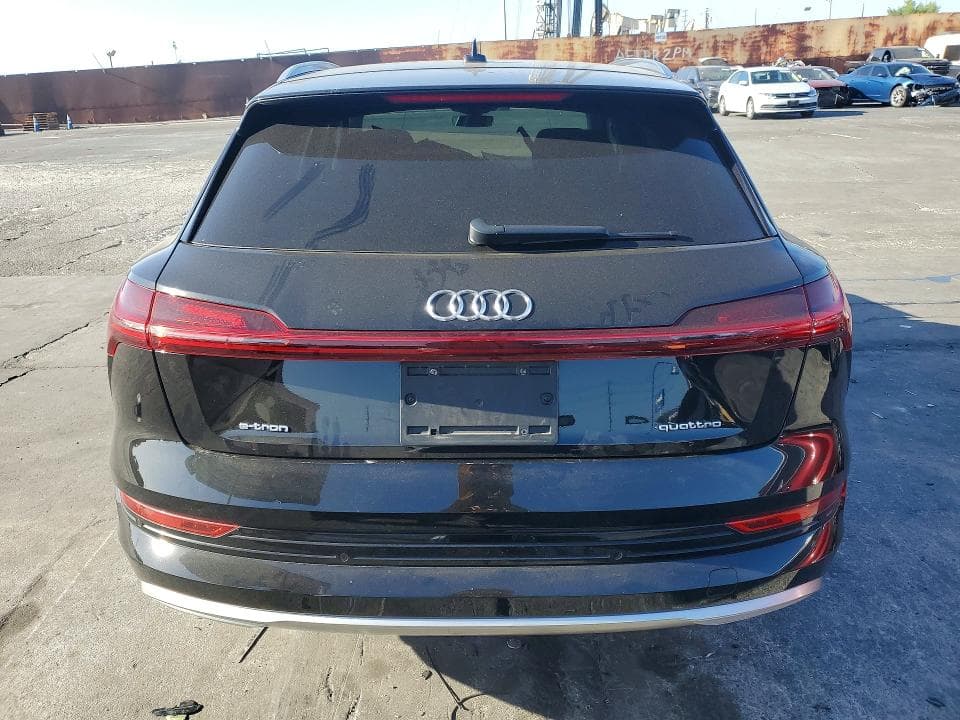 2022 AUDI E-TRON PREMIUM 6