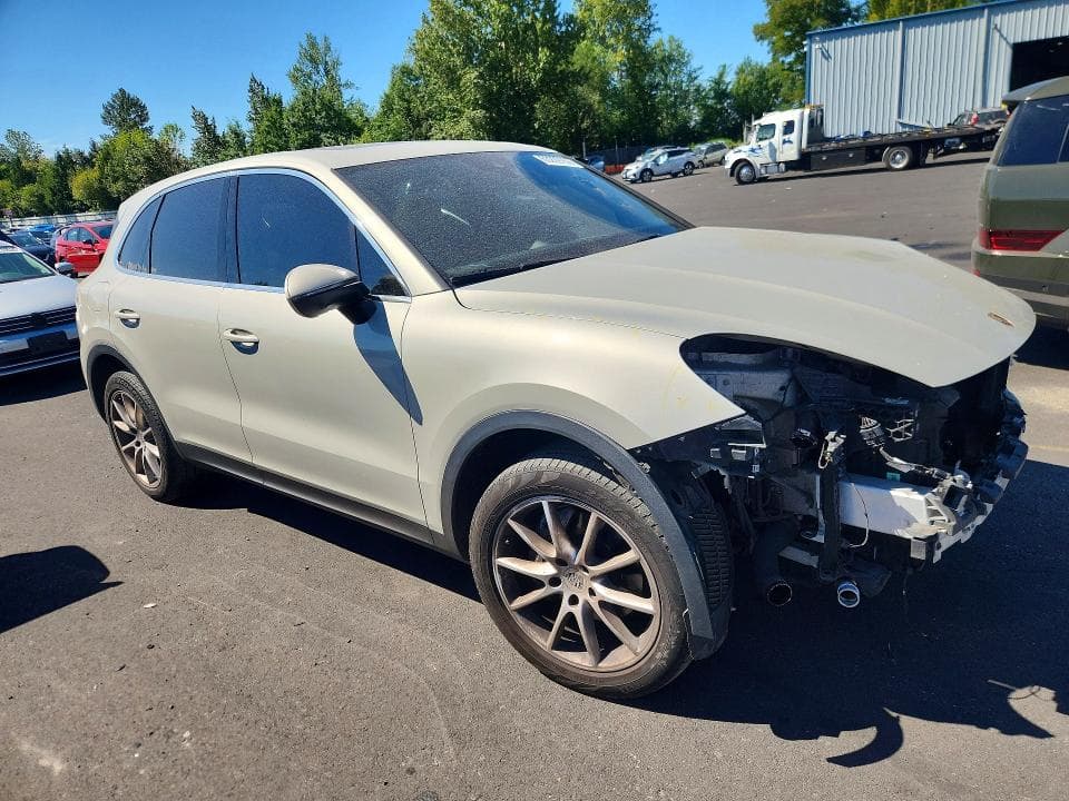 2020 PORSCHE CAYENNE 4