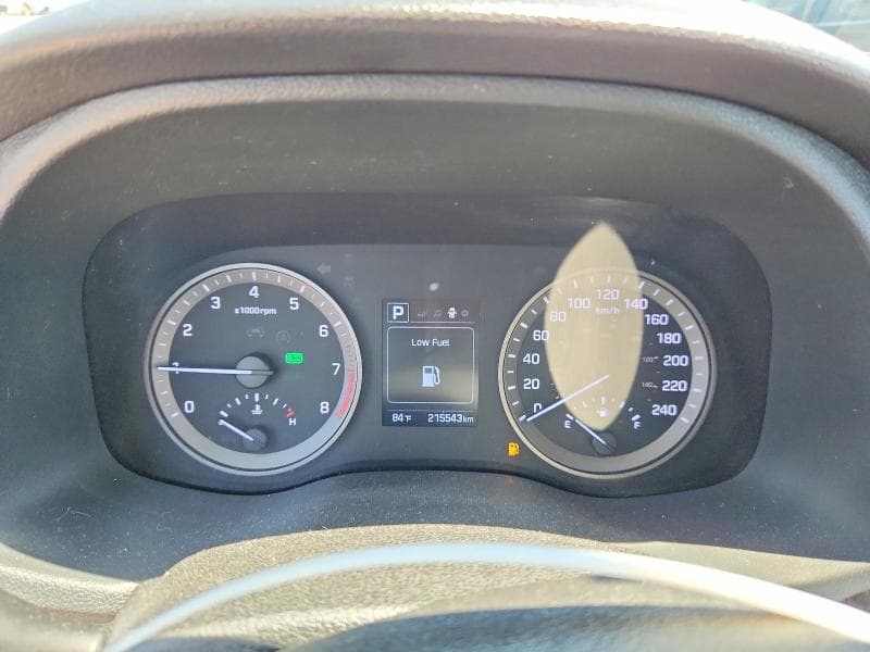 2017 HYUNDAI TUCSON SE 9