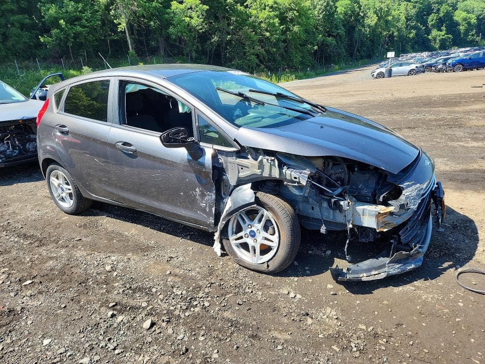 2018 FORD FIESTA SE 4